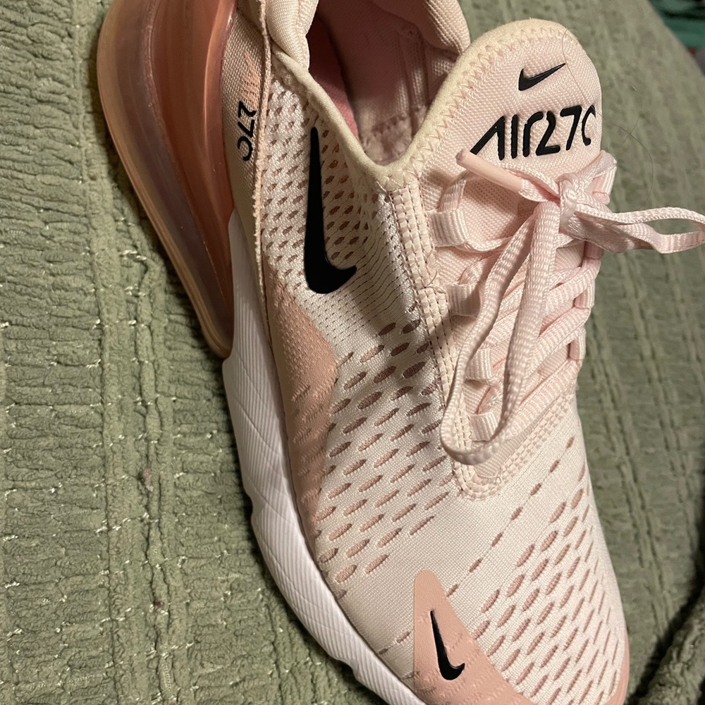Nike Air 270 Women's Light Pink Sneakers